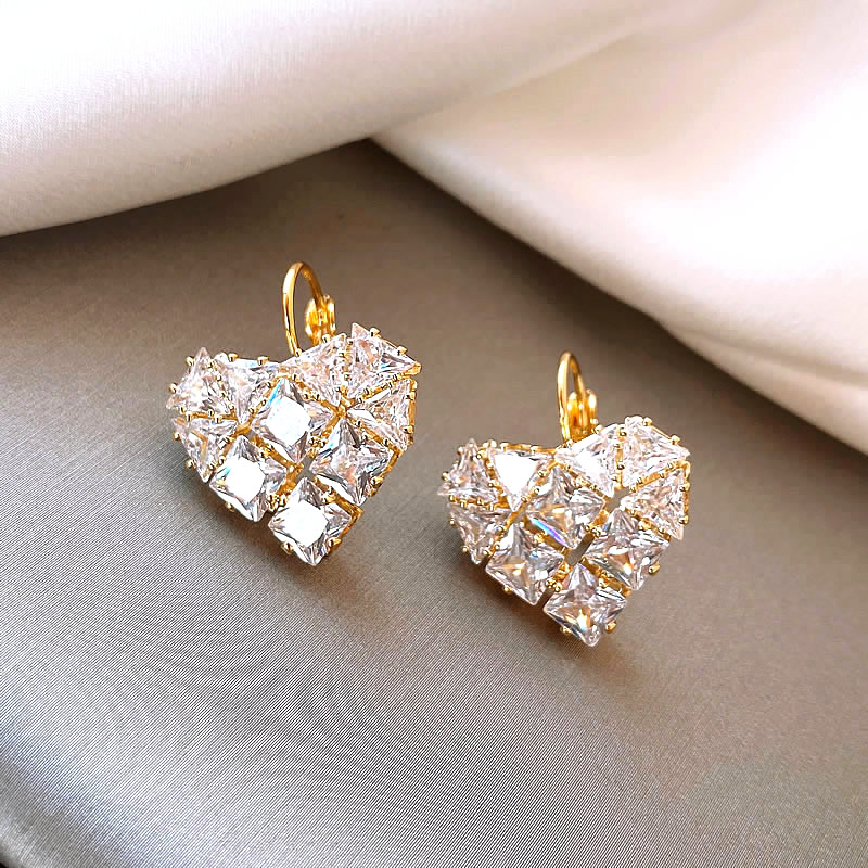 Elegant Heart Shaped Crystal Earrings Precious Gems