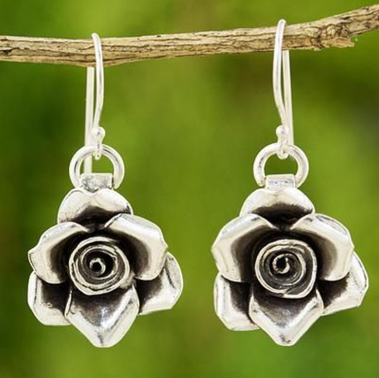 Vintage Silver Flower Earrings