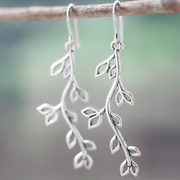 Vintage Dangling Branches Silver Earrings