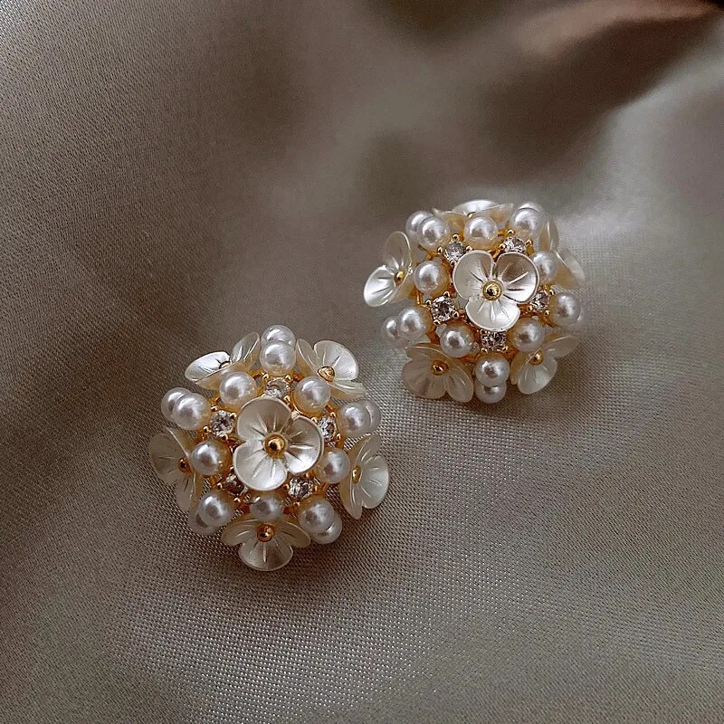 Elegant Pearl Flower Earrings