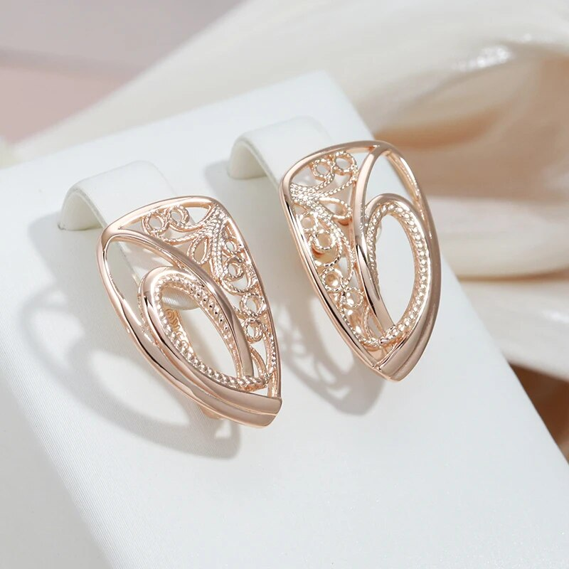 Elegant Golden Earrings