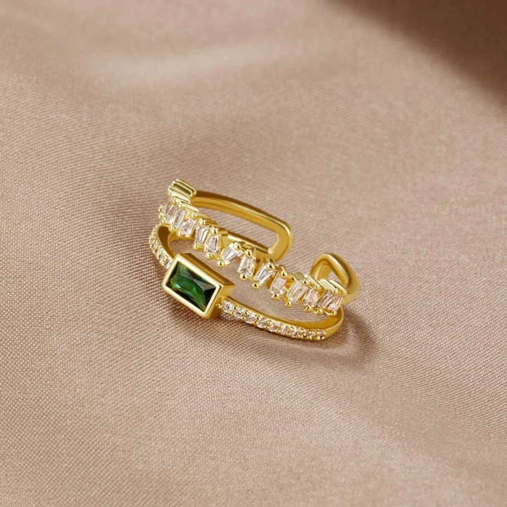 Adjustable Emerald Ring with Zirconia in Gold