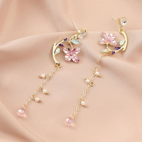 Elegant Floral Zirconia Dangling Earrings