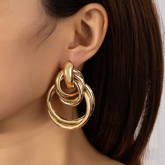 Elegant Golden Circles Earrings