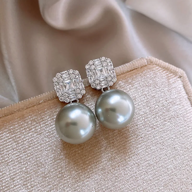 Elegant Bright Crystal Pearl Earrings