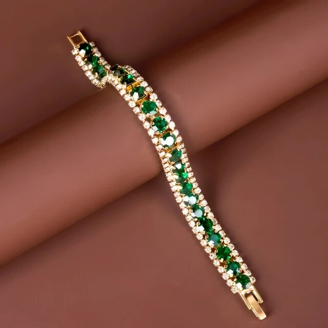 Elegant Green Bracelet