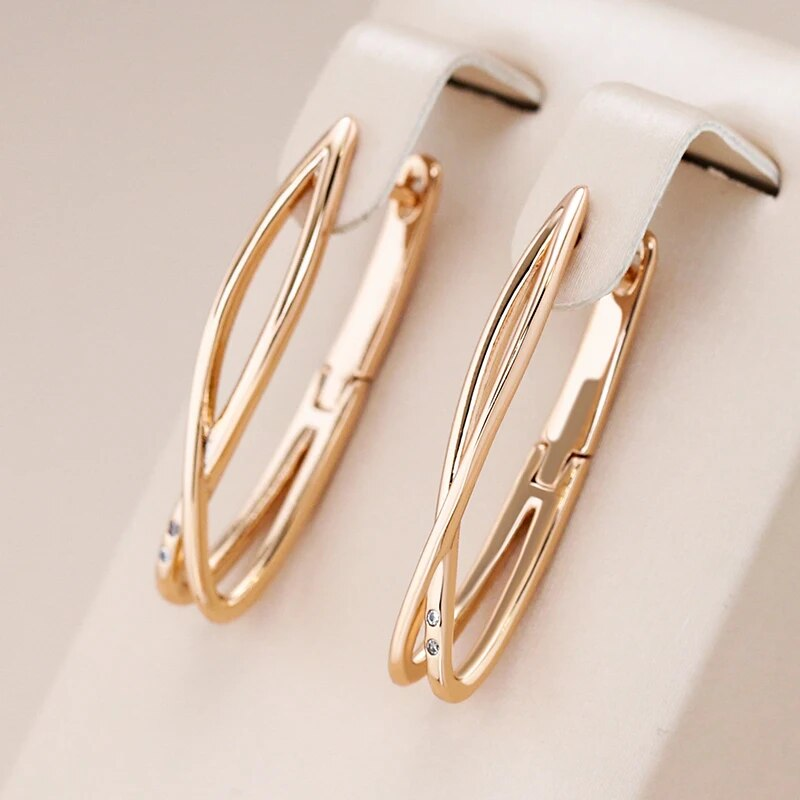Elegant Golden Hollow Earrings
