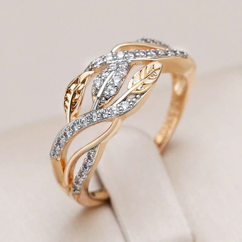 Elegant Bright Gold Leaf Ring
