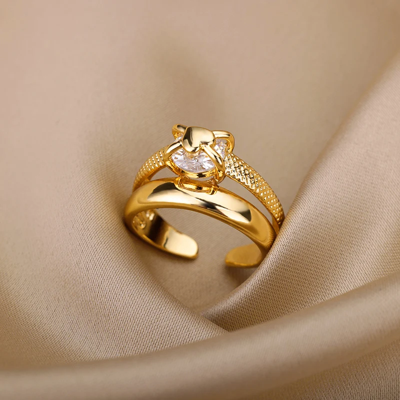 Elegant Golden Crystal Ring