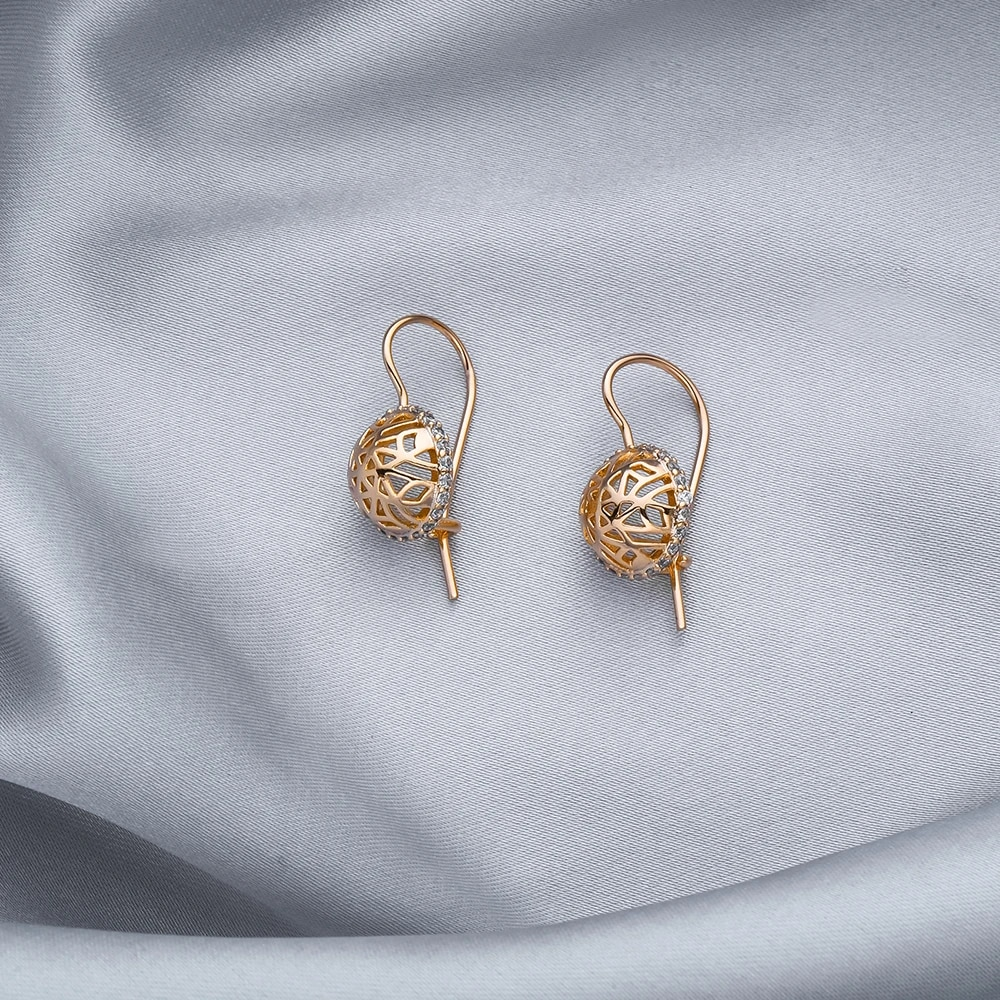 Elegant Golden Hollow Earrings