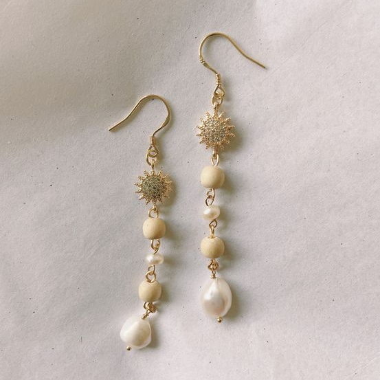 Vintage White Stone Pearl Earrings