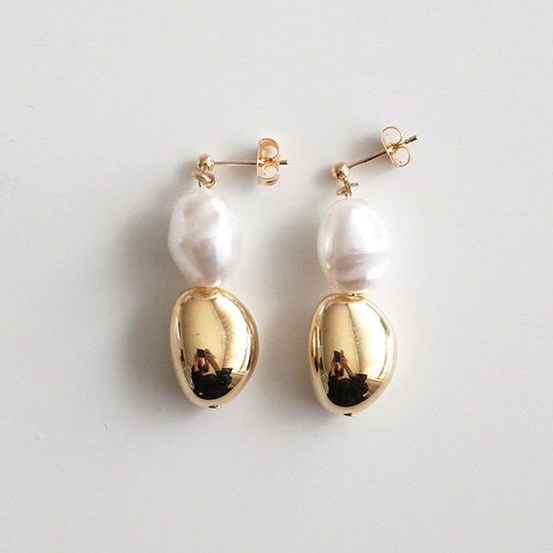 Vintage Golden & Pearl Earrings