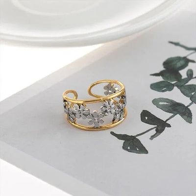 Irregular Hollow Daisy Ring