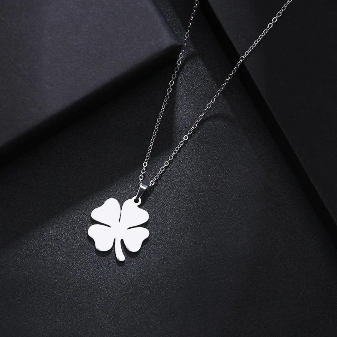 Clover Pendant in Gold and Silver