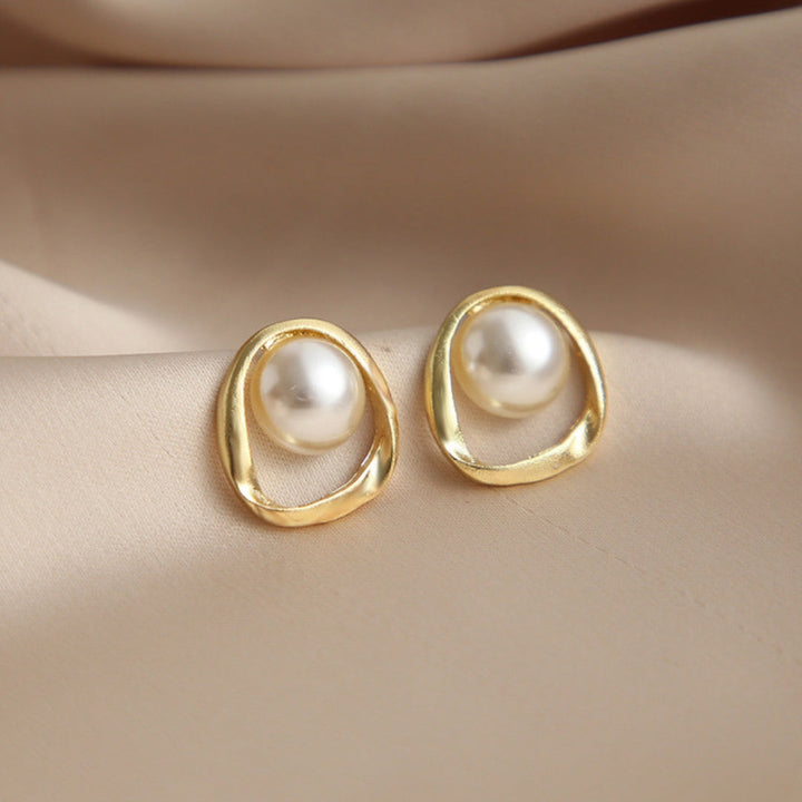 Gold Pearl Earrings