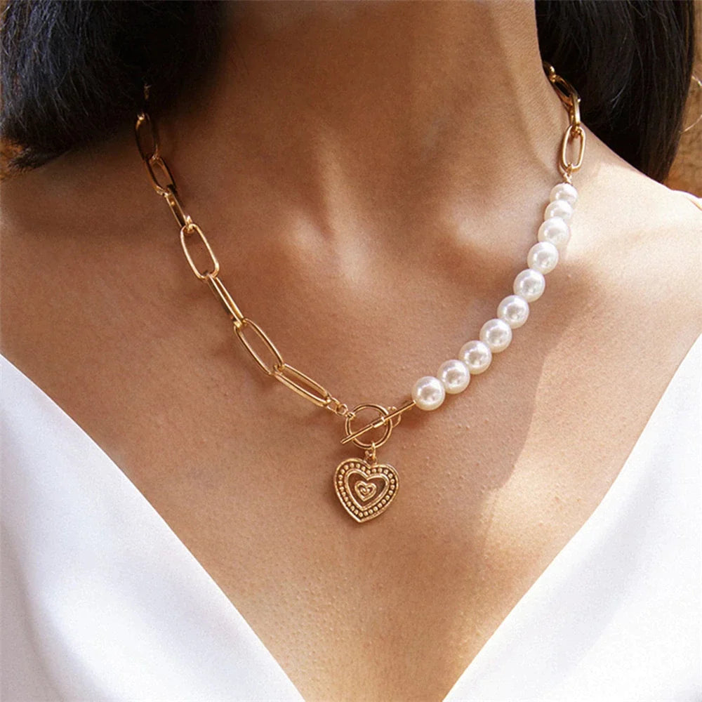 Pearl Heart Chain Necklace in Gold