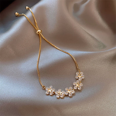 Crystal Daisy Bracelet in Gold