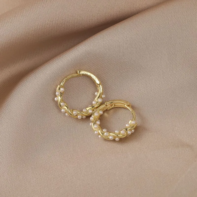Elegant Rounded Inlaid Pearl Earrings